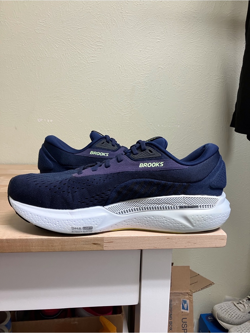 Brooks Women's Adrenaline GTS24 - Picture 3 of 14